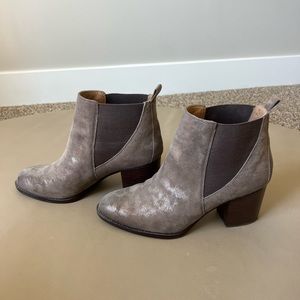 Sofft Gray Booties